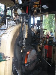 Filename=IMG_6181.jpg
Filesize=539KiB
Dimensions=1200x1600
Date added=May 18, 2007 IMG_6181.jpg