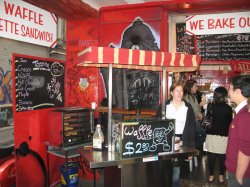 Filename=IMG_6275.jpg
Filesize=599KiB
Dimensions=1600x1200
Date added=May 31, 2007 IMG_6275.jpg